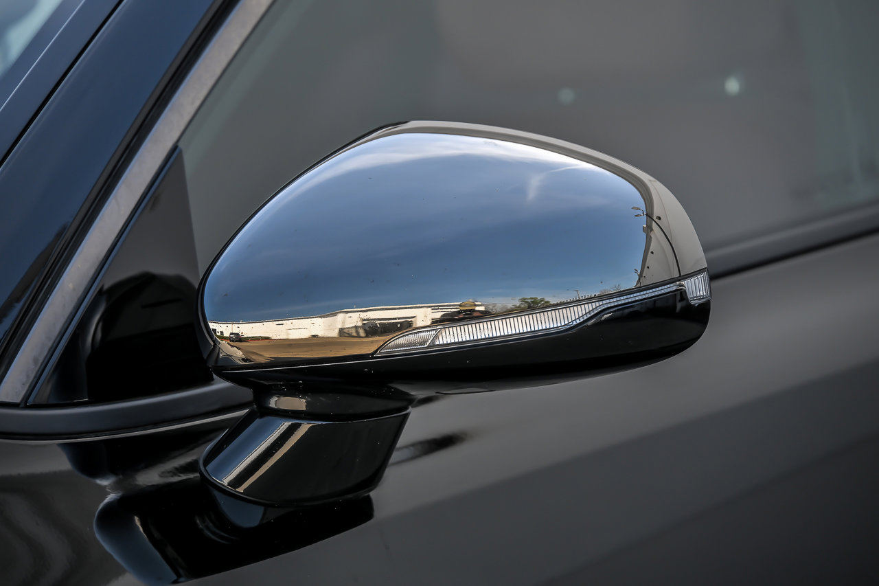 Used 2020 Kia Stinger GT1 AWD/4WD image 8