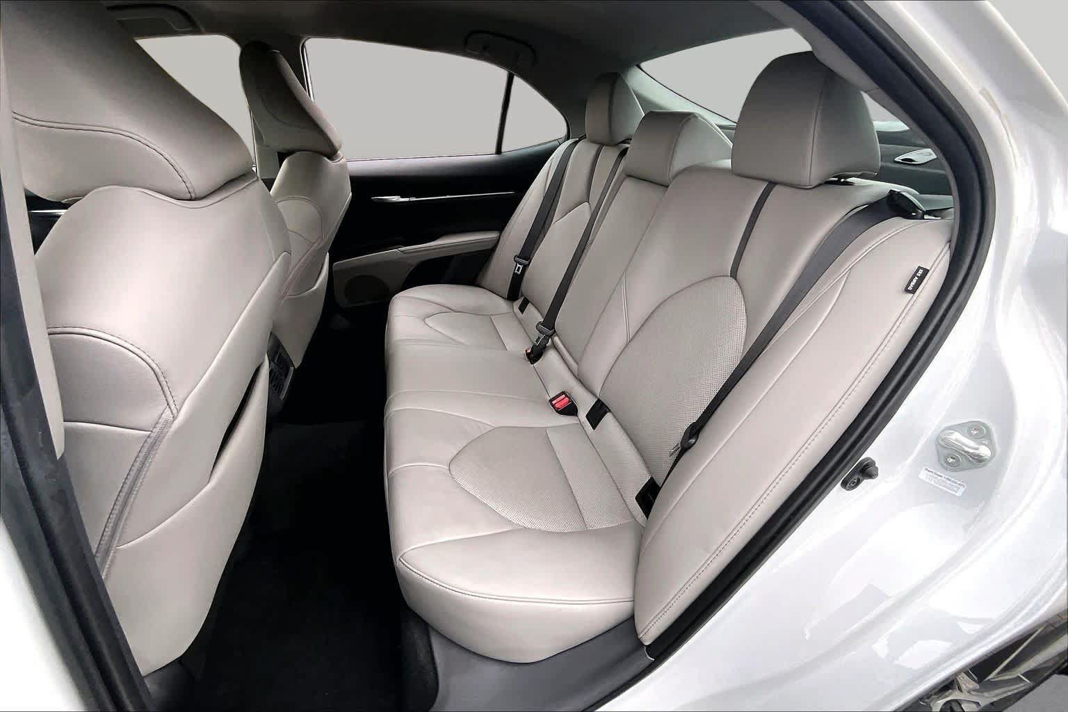 Used 2024 Toyota Camry XLE w/ Protection Package (Q2) (TMS) FWD image 19