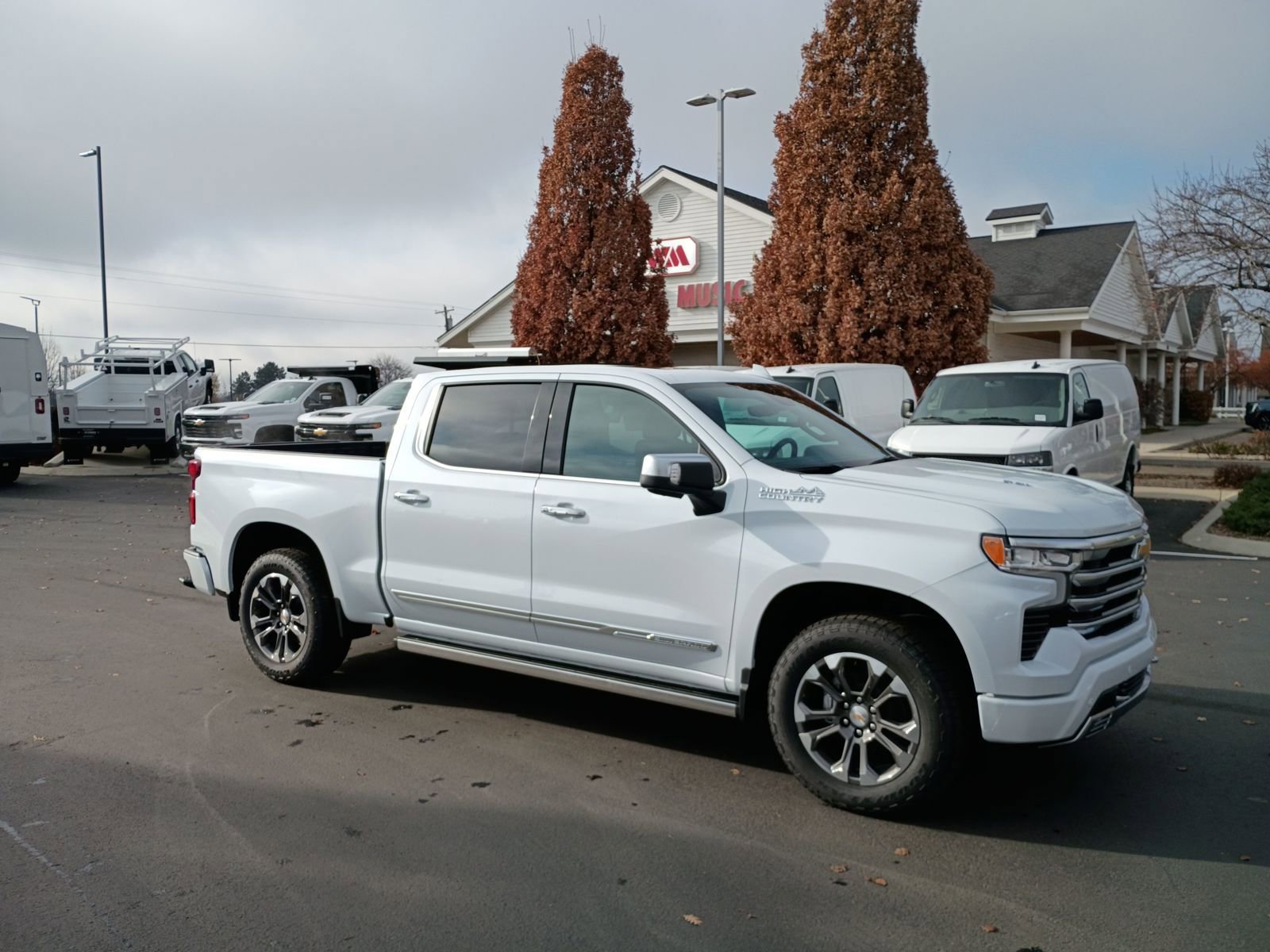 New 2026 Chevrolet Silverado 1500 High Country w/ Technology Package image 9
