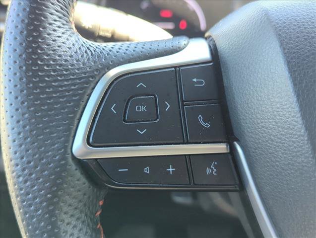 Used 2024 Toyota Sienna XSE FWD image 14