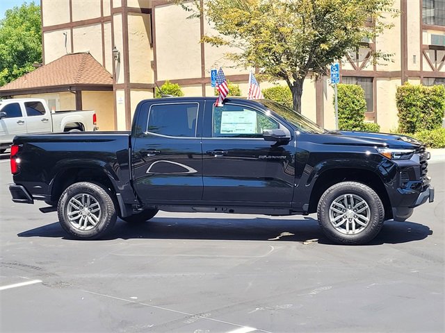 New 2025 Chevrolet Colorado LT w/ LT Convenience Package image 3