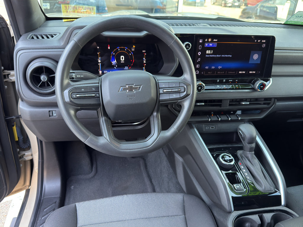 Used 2023 Chevrolet Colorado Trail Boss AWD/4WD image 15