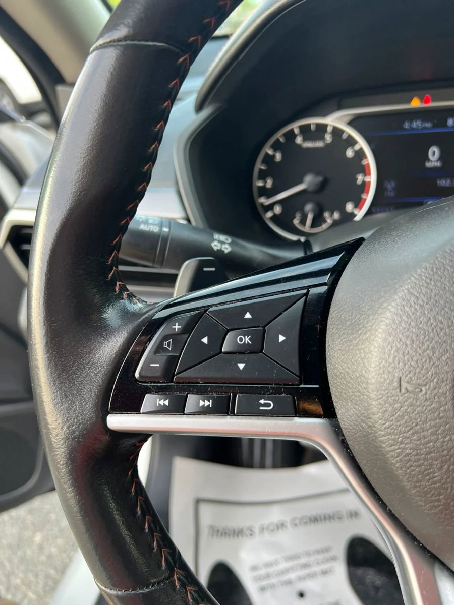 Used 2024 Nissan Altima 2.5 SR FWD image 16