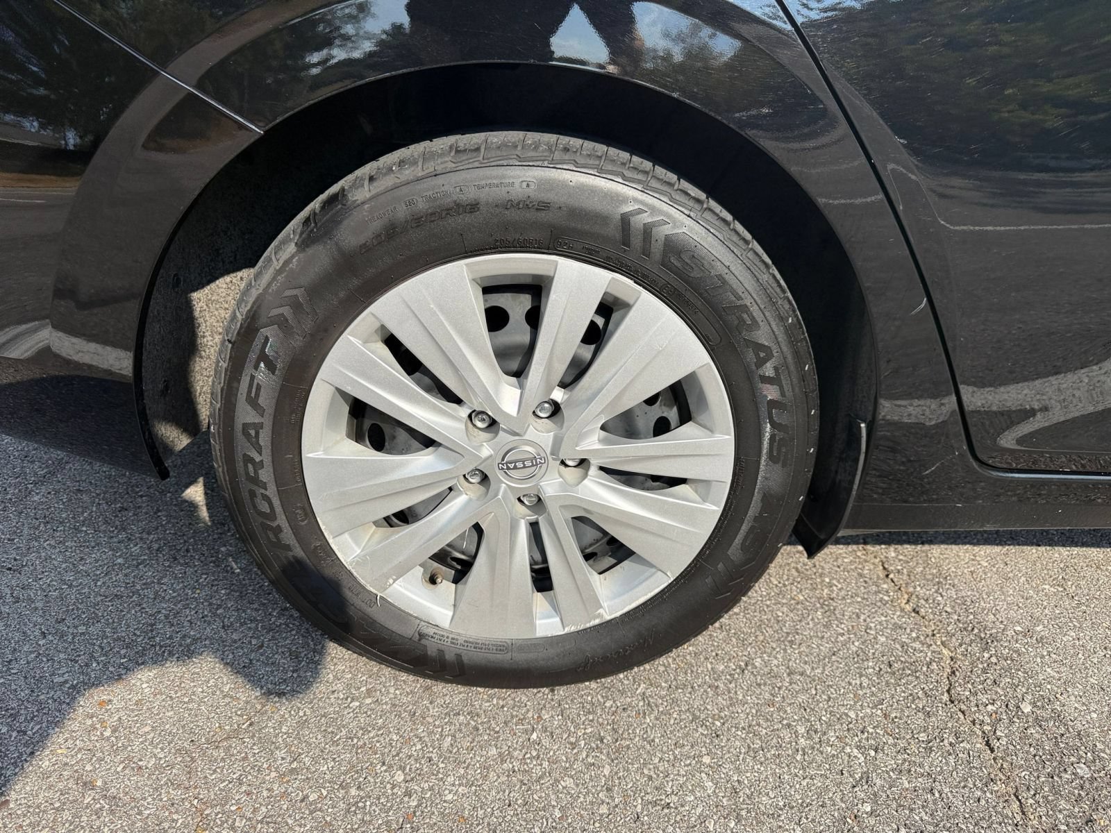 Used 2025 Nissan Sentra S FWD image 27