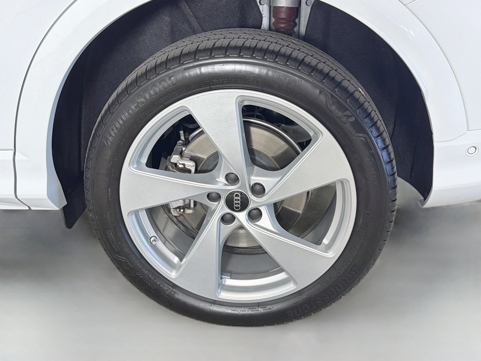 Certified 2025 Audi Q5 Premium AWD/4WD image 32