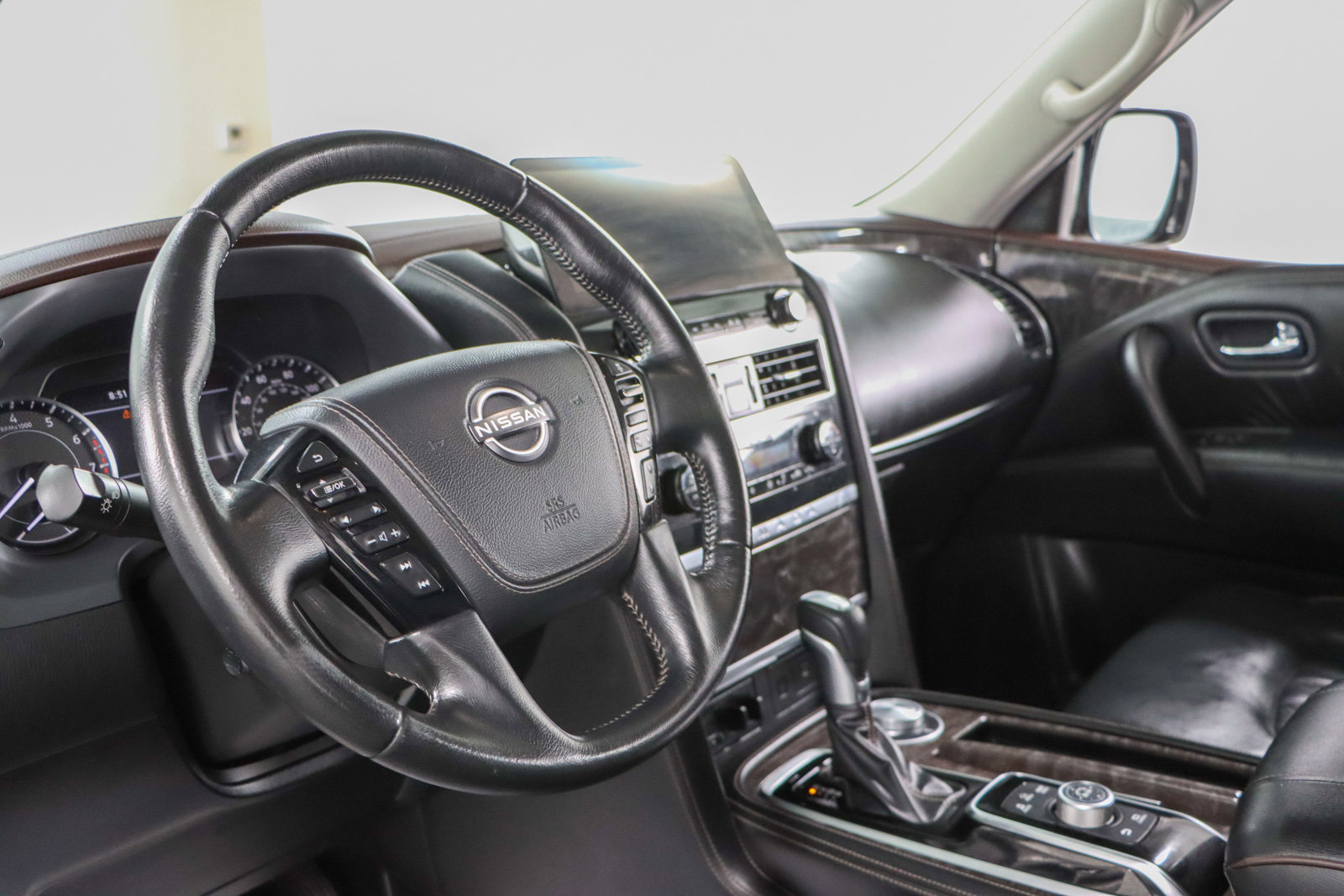 Used 2023 Nissan Armada Platinum w/ Cargo Package image 26