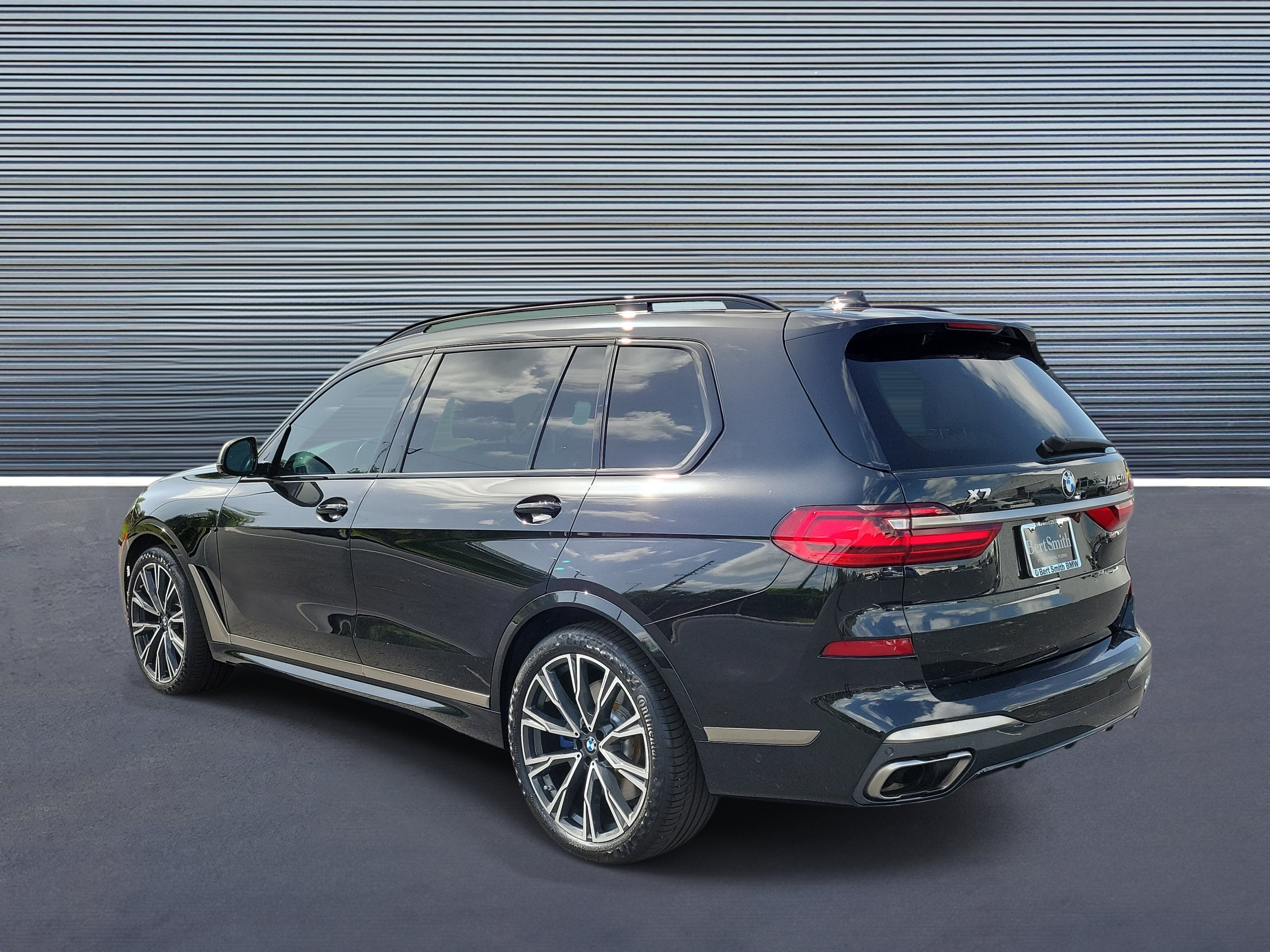 Used 2021 BMW X7 M50i AWD/4WD image 4