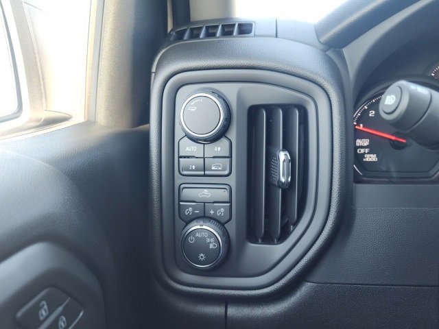 New 2026 Chevrolet Silverado 1500 Custom w/ Turbomax Blackout Package image 39
