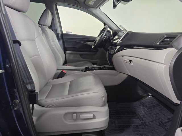 Used 2018 Honda Pilot Touring image 10