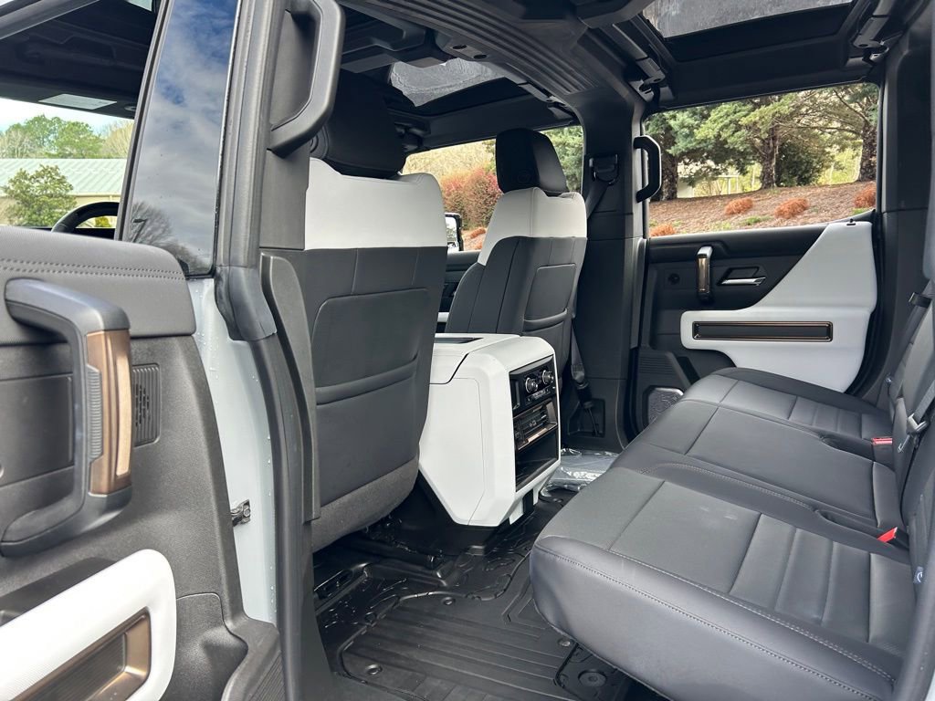 Used 2024 GMC Hummer EV 3X image 47