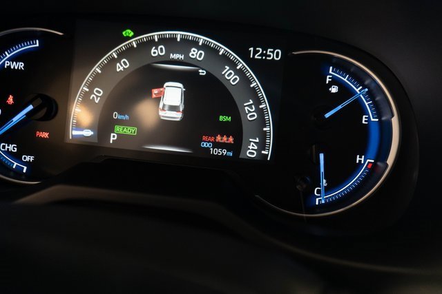 Used 2025 Toyota RAV4 XLE image 22