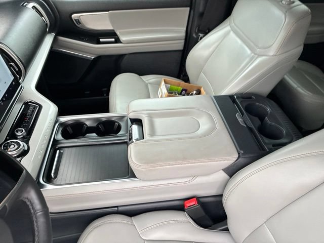 Used 2025 Ford Expedition Active AWD/4WD image 72