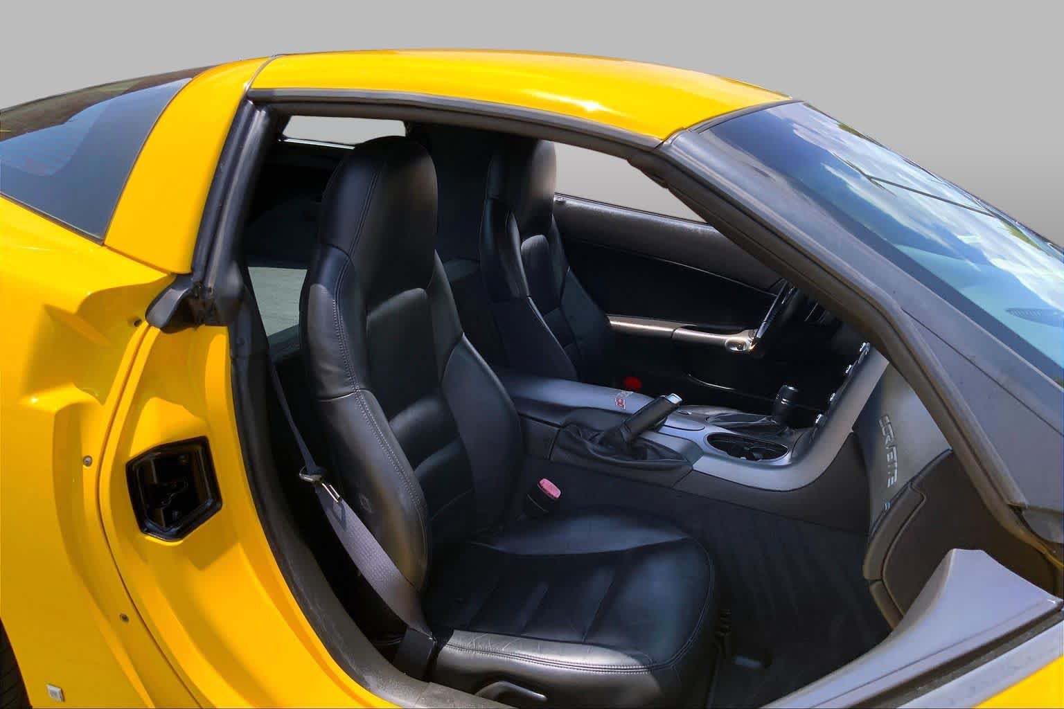 Used 2006 Chevrolet Corvette Coupe RWD image 6