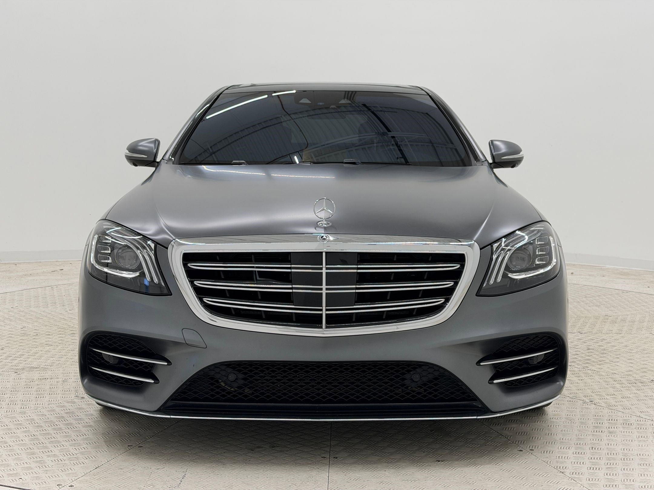 Used 2018 Mercedes-Benz S 560 4MATIC Sedan image 6