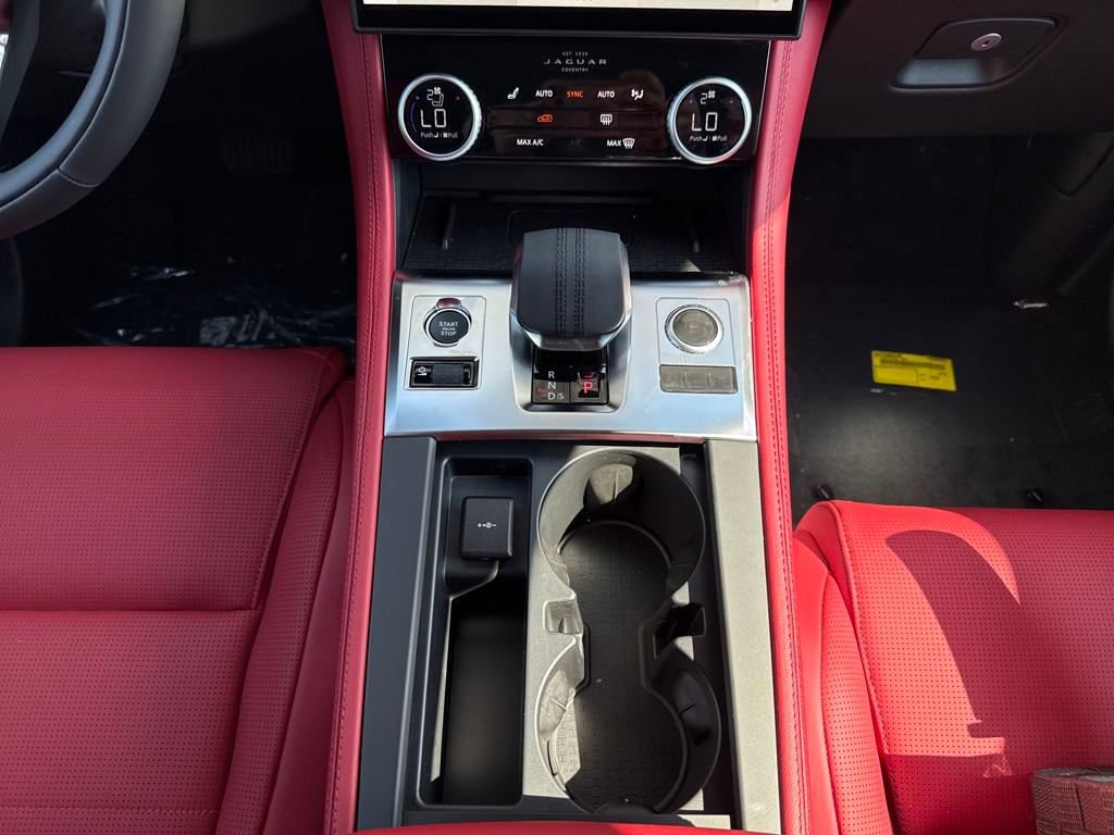 New 2026 Jaguar F-PACE R-Dynamic S image 24