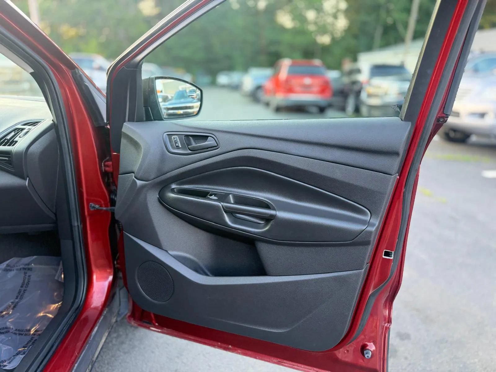 Used 2015 Ford Escape S FWD image 21