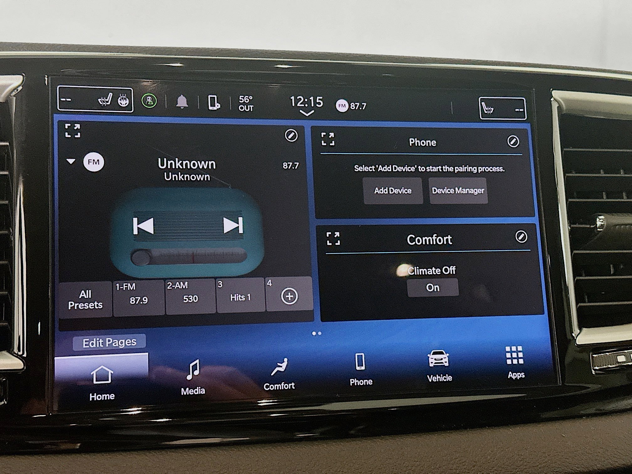 Used 2024 Chrysler Pacifica Touring-L image 21