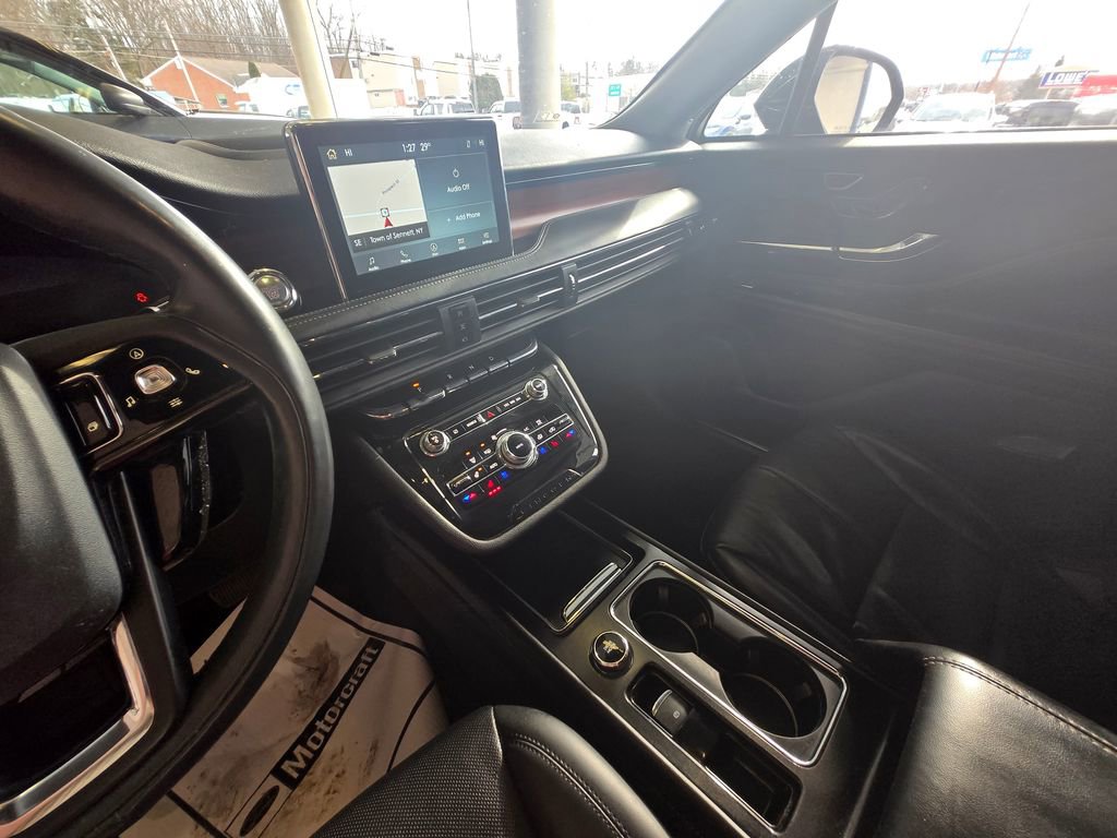 Used 2022 Lincoln Corsair Reserve w/ Equipment Group 201A image 19