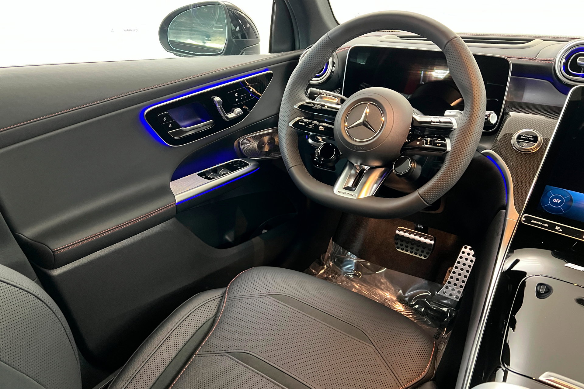 New 2026 Mercedes-Benz GLC 43 AMG 4MATIC image 11