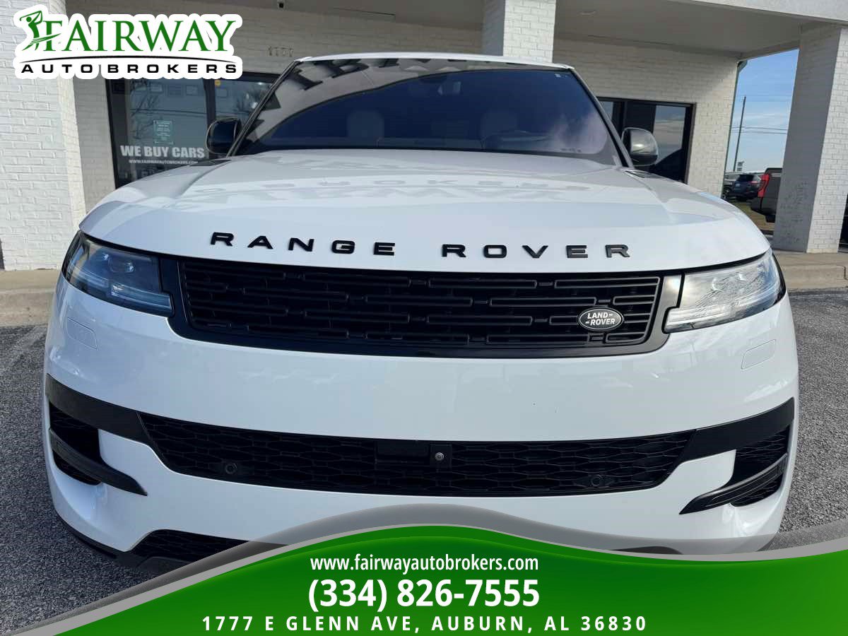 Used 2023 Land Rover Range Rover Sport SE image 3