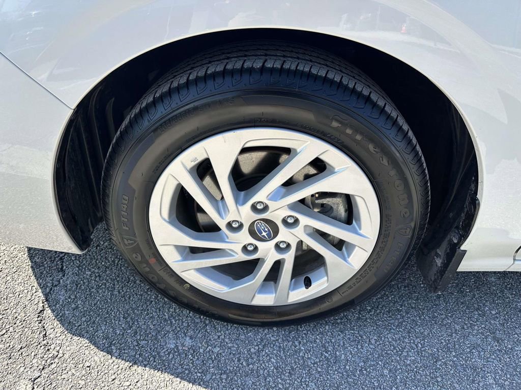 Certified 2025 Subaru Impreza 2.0i image 6