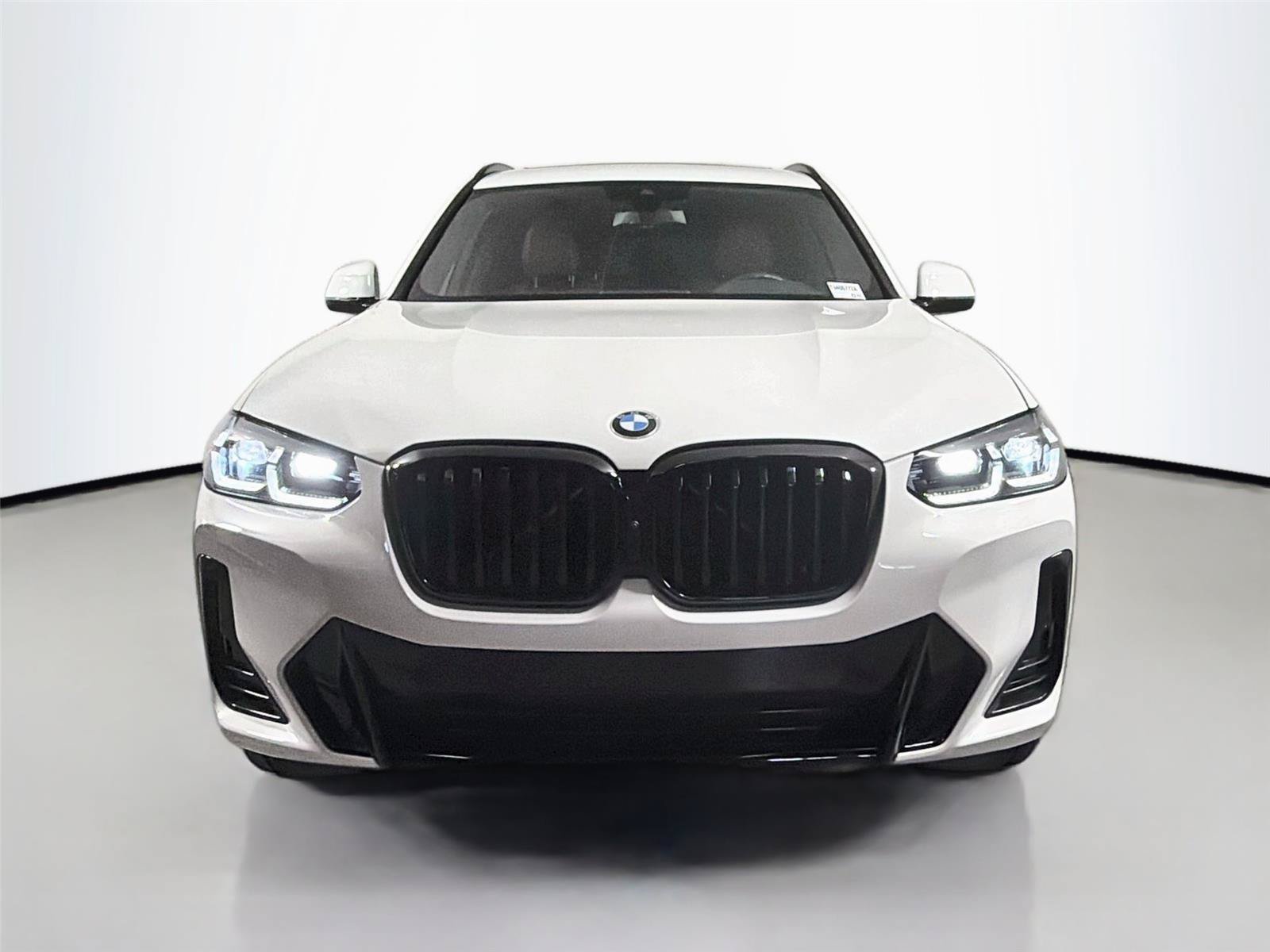 Used 2024 BMW X3 sDrive30i w/ M Sport Package RWD image 2