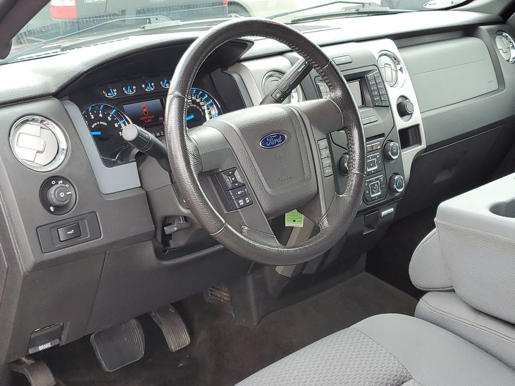 Used 2014 Ford F150 XLT w/ XLT Chrome Package RWD image 9