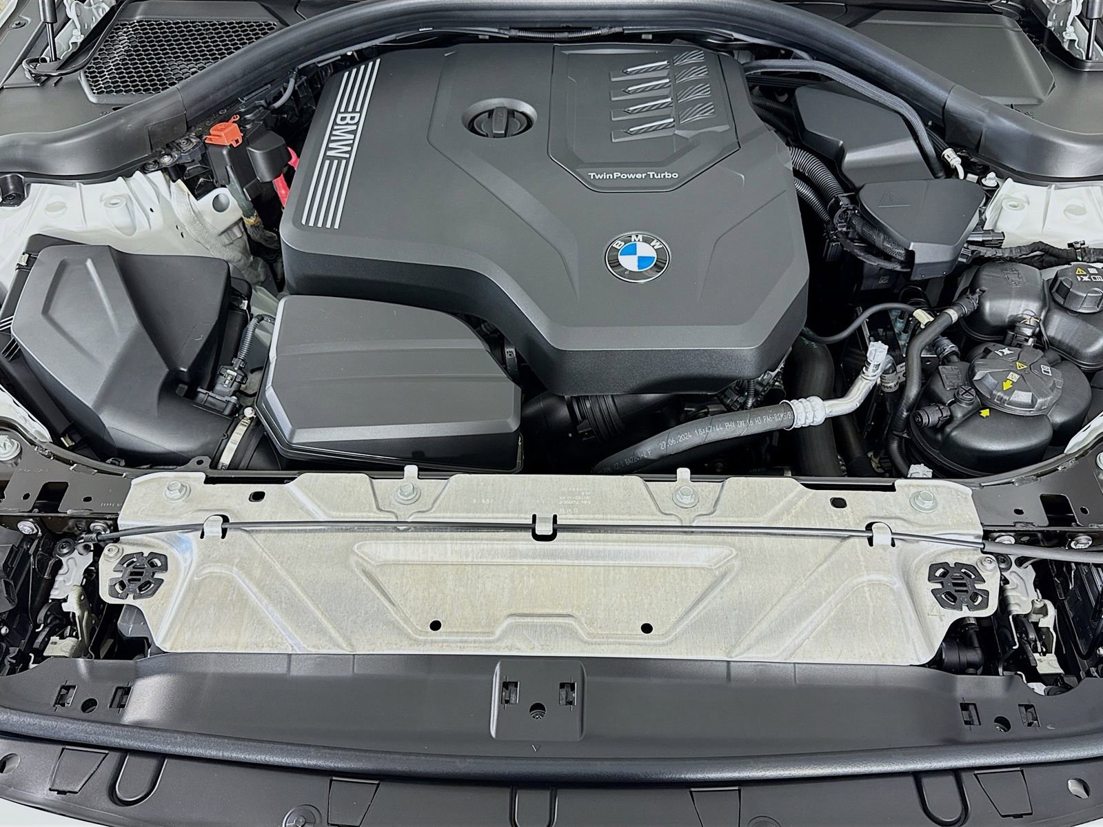 Used 2025 BMW 230i Coupe w/ M Sport Package image 31