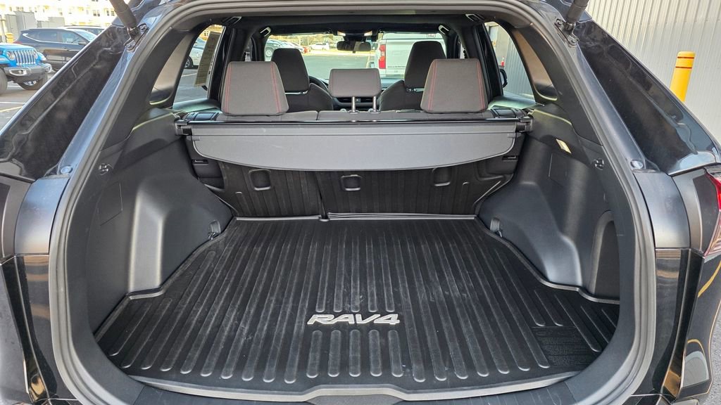 Used 2025 Toyota RAV4 SE w/ Weather & Moonroof Package image 13