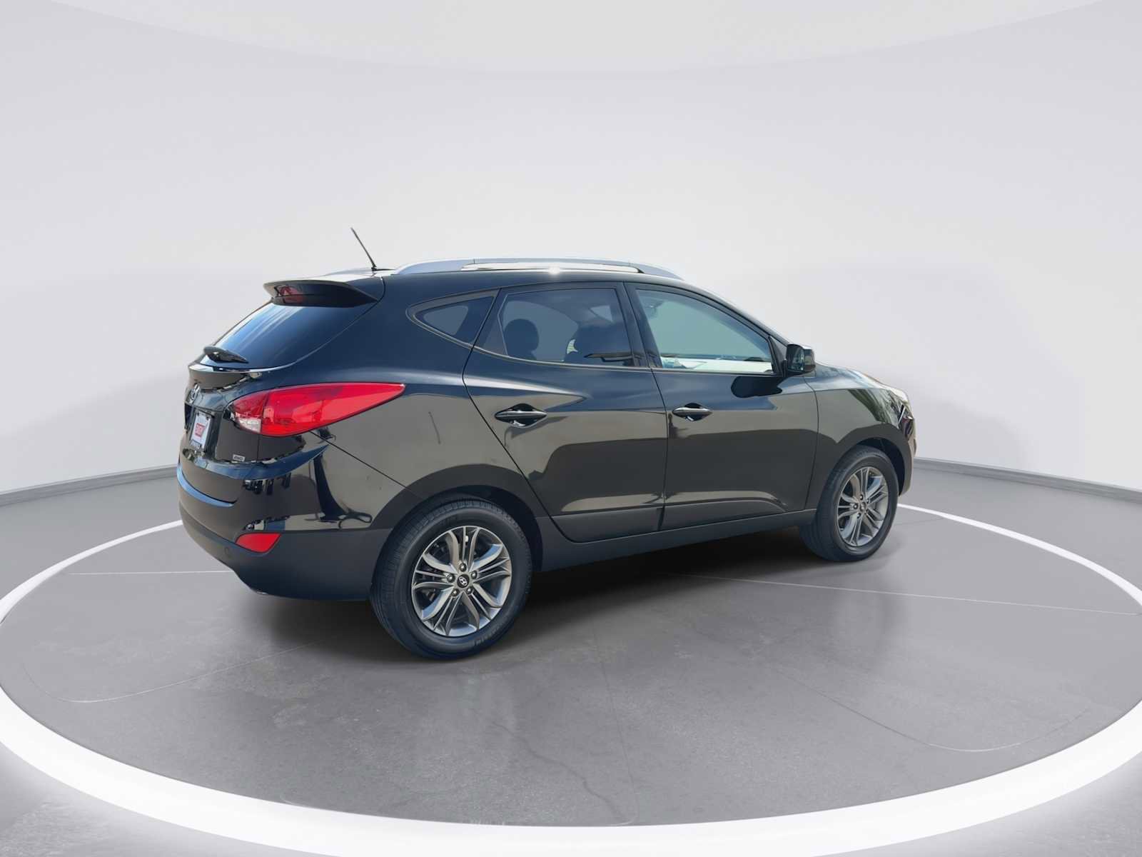 Used 2014 Hyundai Tucson SE image 8