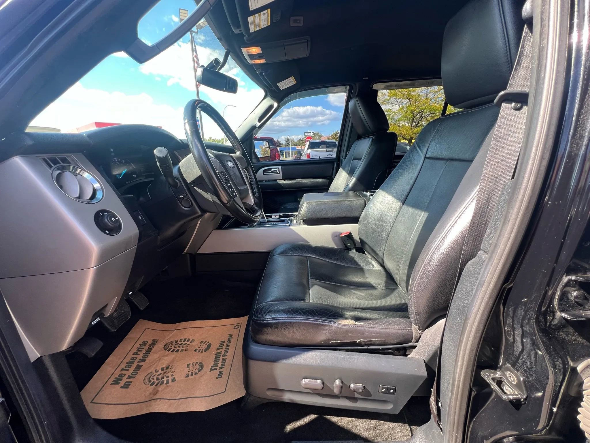 Used 2016 Ford Expedition EL Limited image 17