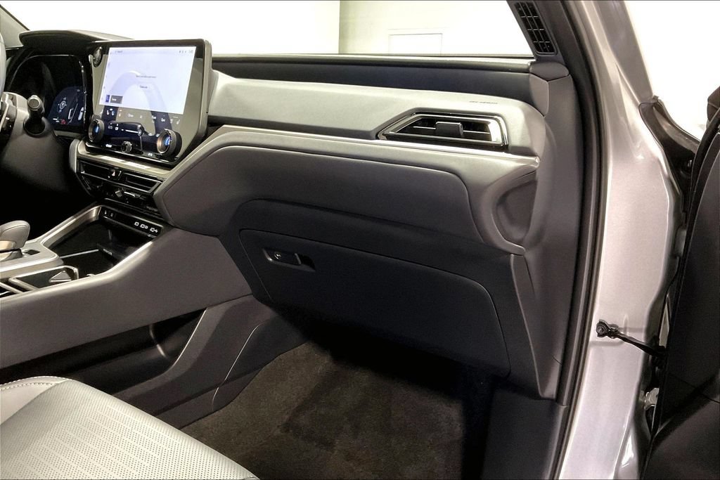 Used 2025 Lexus TX 350 FWD w/ Technology Package image 19