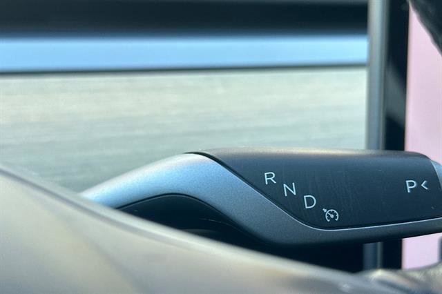 Used 2017 Tesla Model 3 Long Range image 23