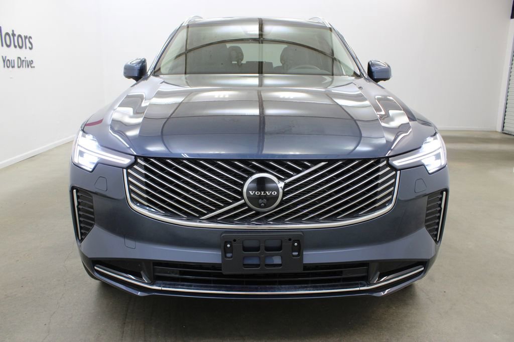 Certified 2025 Volvo XC90 B6 Plus AWD/4WD image 7