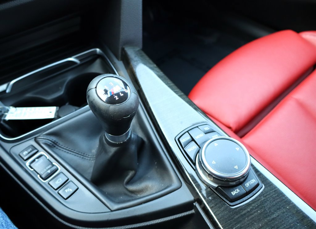 Used 2016 BMW 340i xDrive Sedan image 33