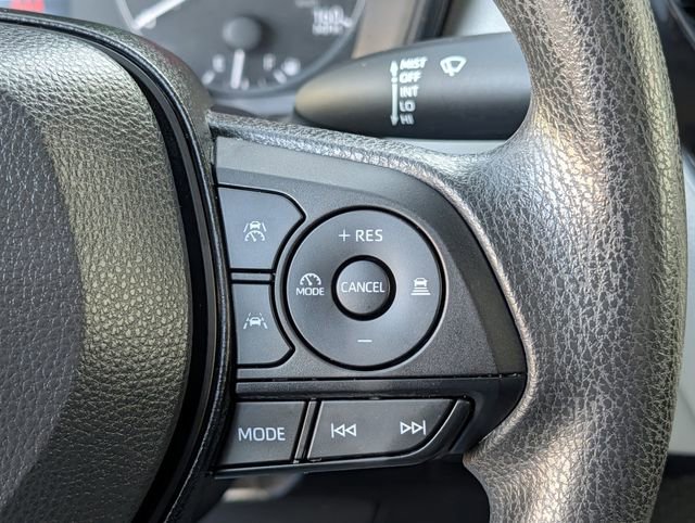 Used 2024 Toyota Corolla LE w/ LE Convenience Package image 21