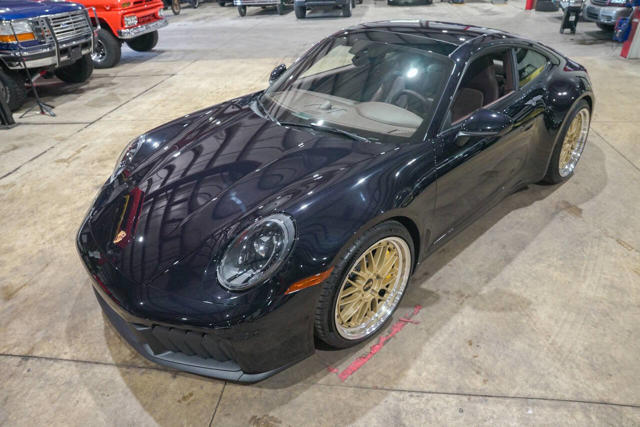 Used 2025 Porsche 911 GTS image 15