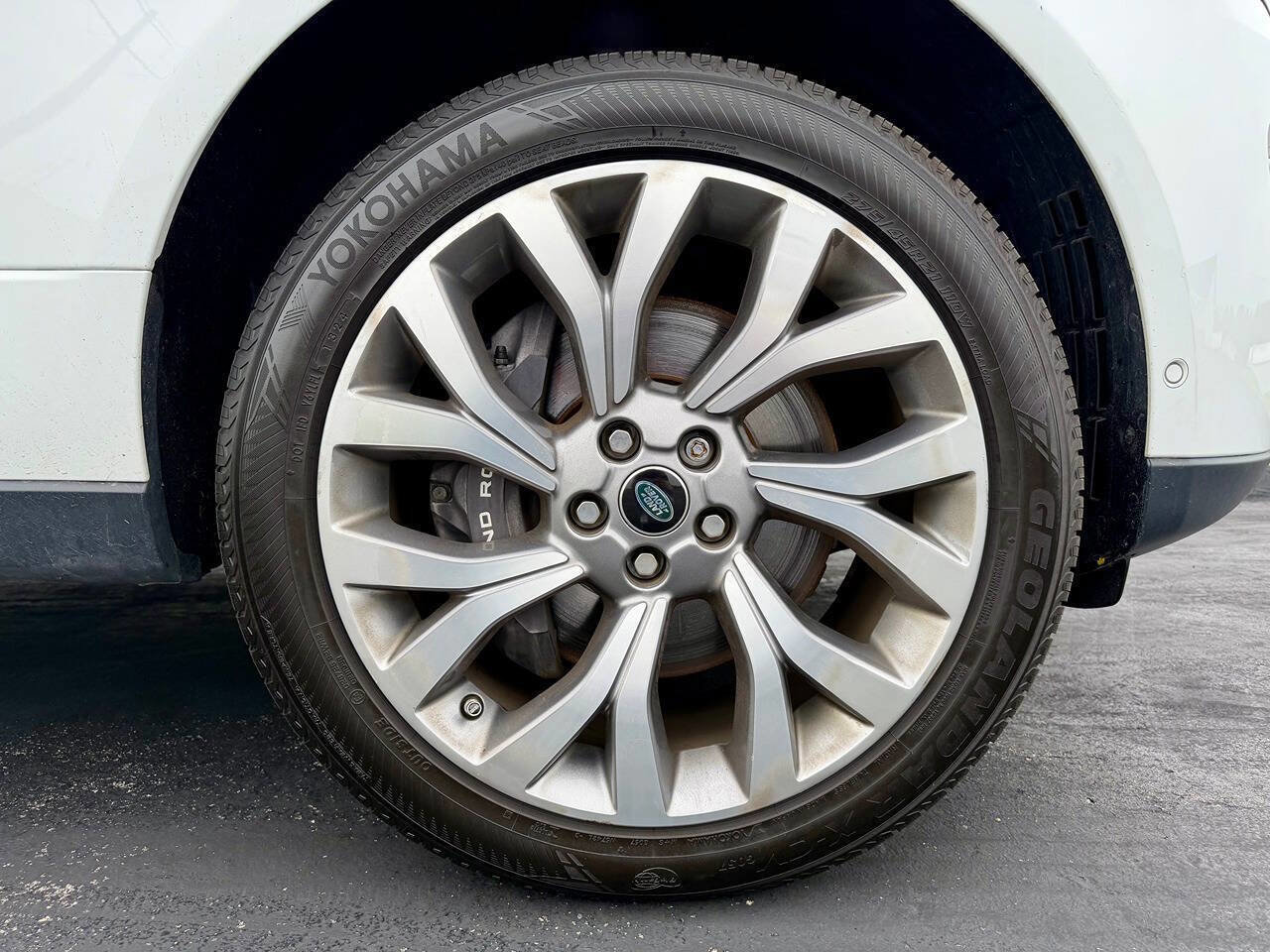 Used 2019 Land Rover Range Rover Supercharged AWD/4WD image 11