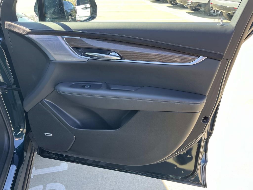 Certified 2025 Cadillac XT6 Sport w/ Platinum Package image 23