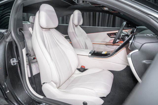 Used 2026 Mercedes-Benz CLE 300 4MATIC Coupe image 14