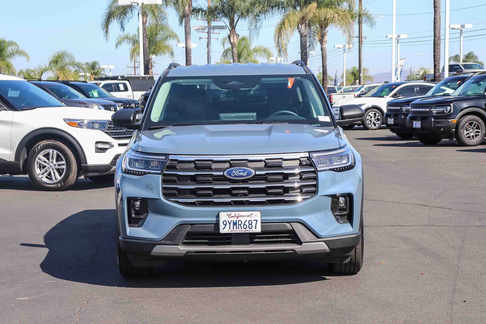 Used 2026 Ford Explorer Active w/ Active Comfort Package RWD image 2