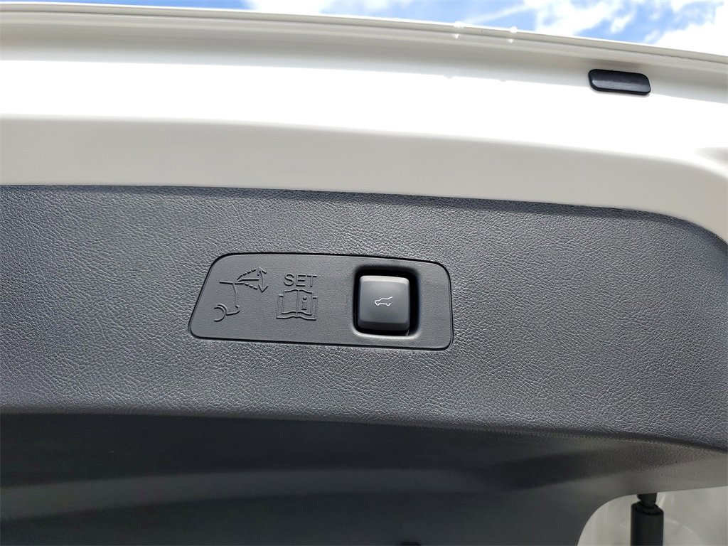 New 2026 Lincoln Corsair Grand Touring image 6