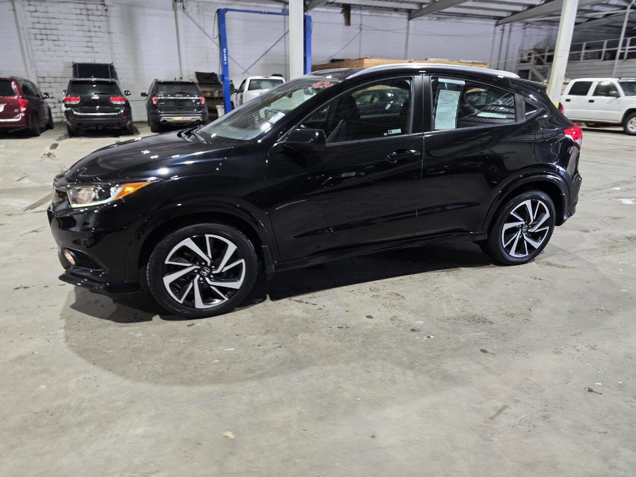 Used 2019 Honda HR-V Sport image 3