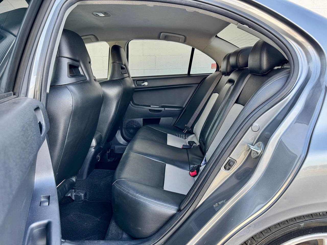 Used 2012 Mitsubishi Lancer Evolution GSR image 36