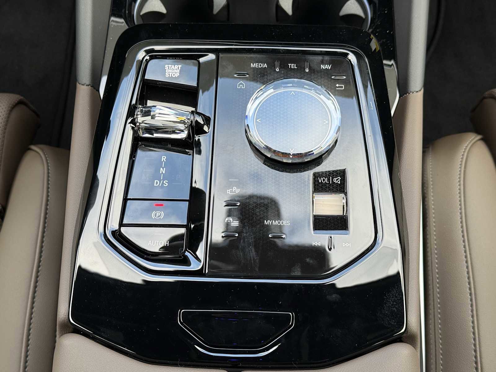 New 2026 BMW 530i xDrive w/ Executive Package image 19