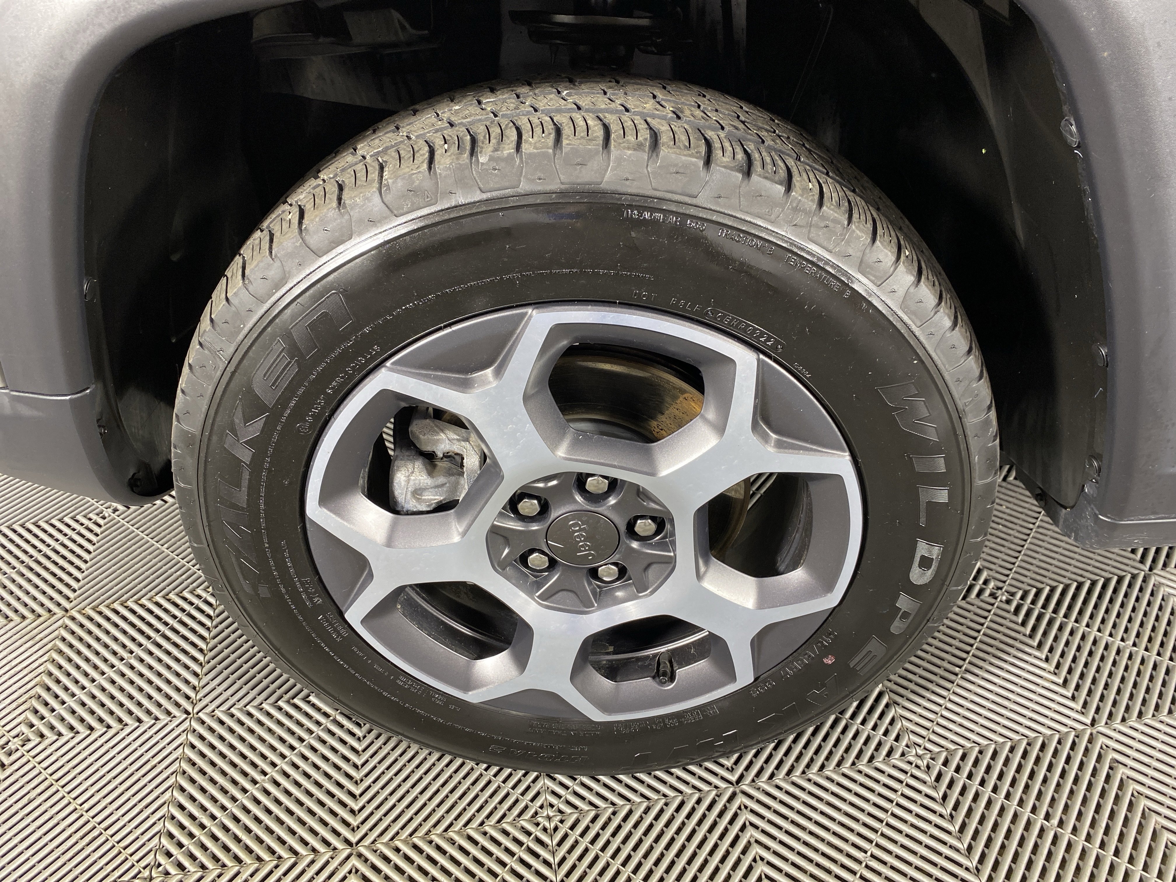 Used 2022 Jeep Compass Trailhawk w/ Trailer Tow Group AWD/4WD image 12