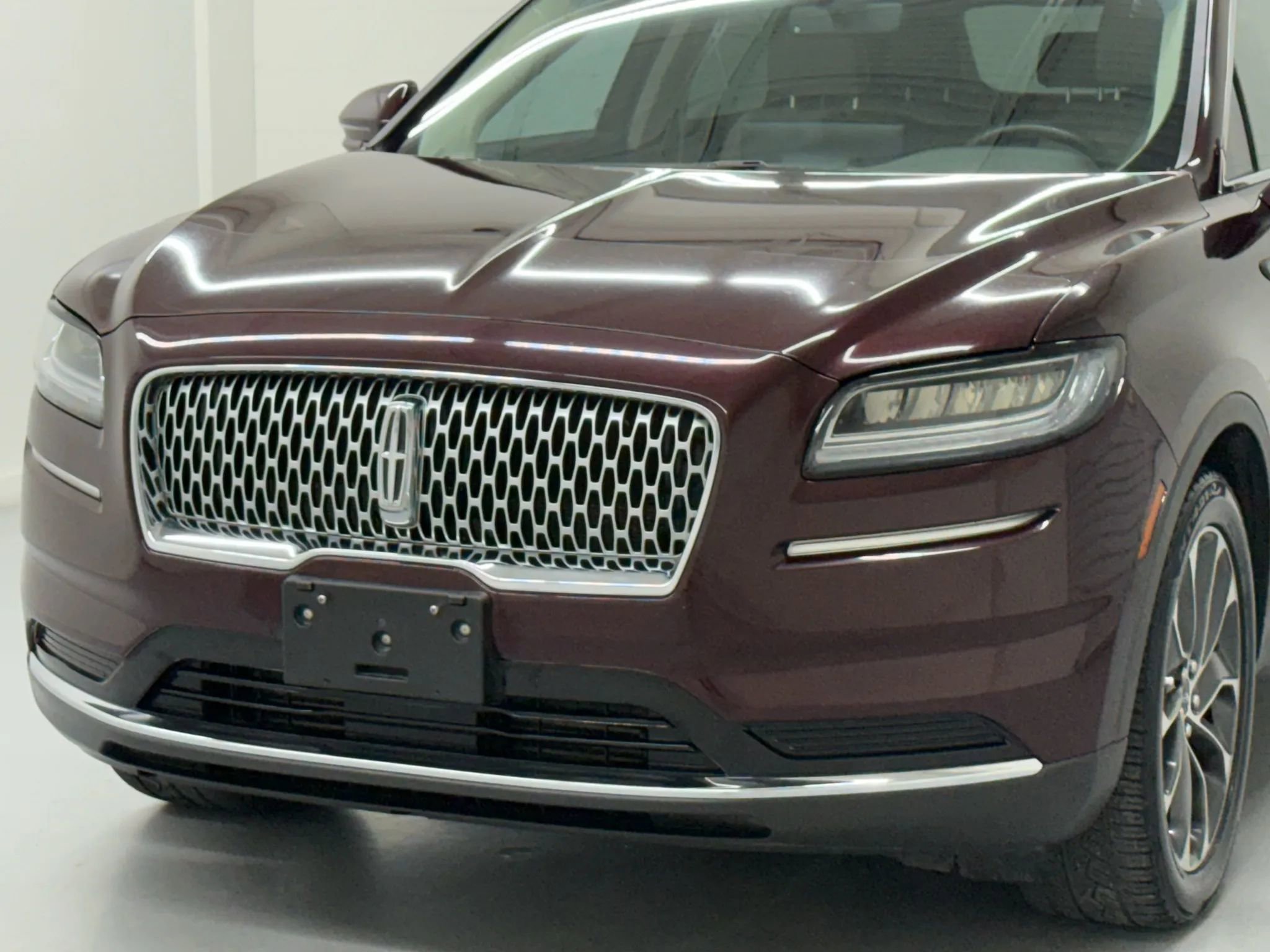 Used 2021 Lincoln Nautilus Reserve w/ Class II Trailer Tow Package image 9