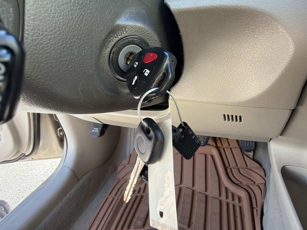 Used 2011 Toyota Camry LE w/ LE Extra-Value Pkg FWD image 30