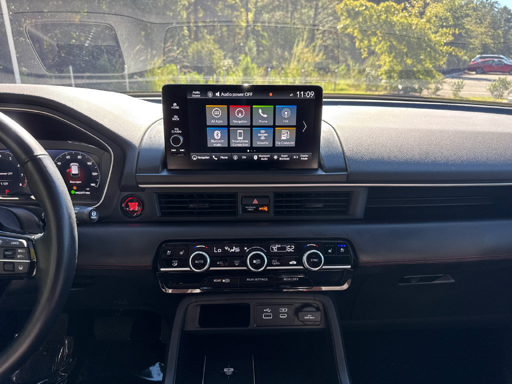 Certified 2025 Honda Pilot Black Edition image 19