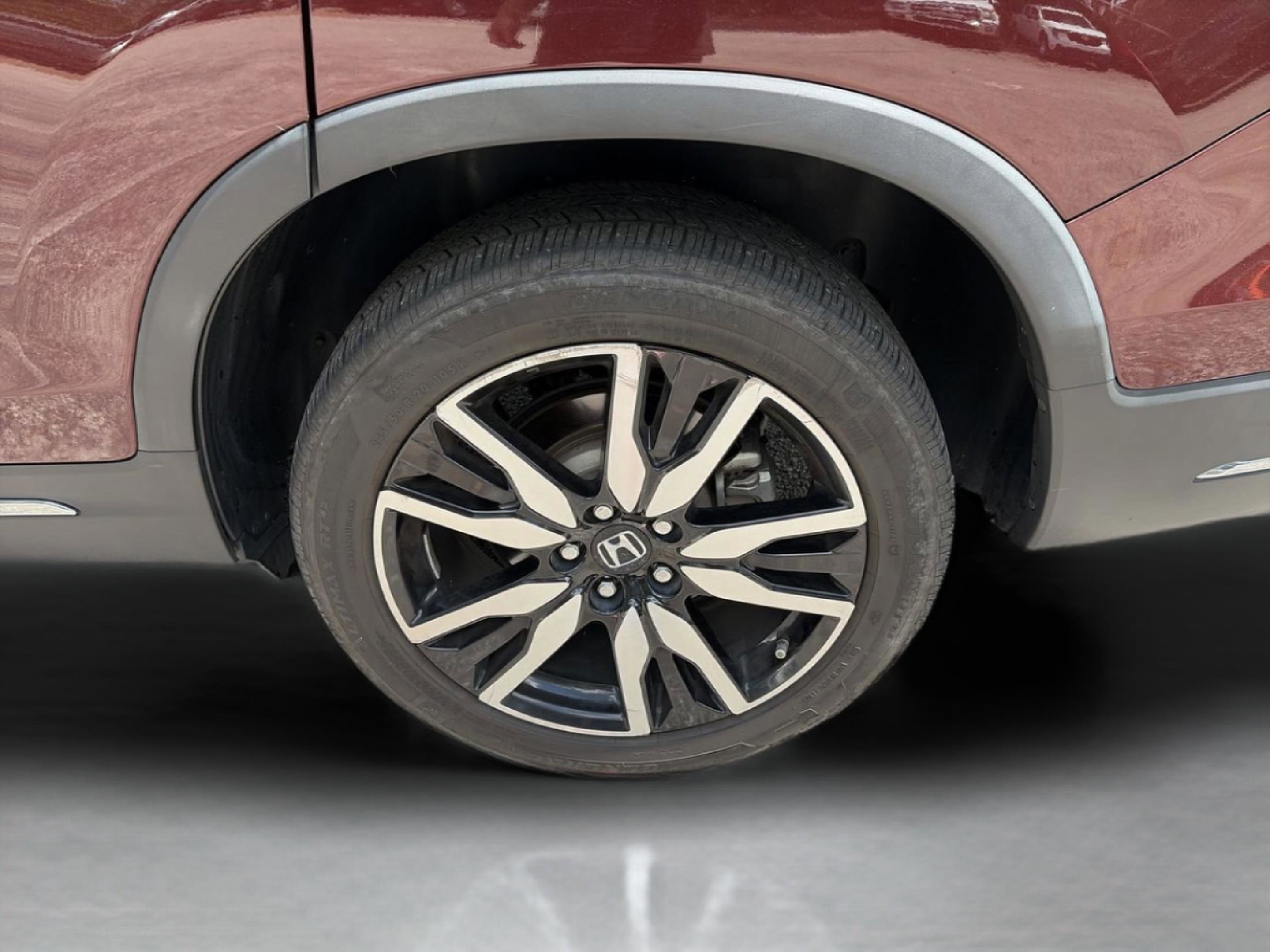 Used 2019 Honda Pilot Touring image 32